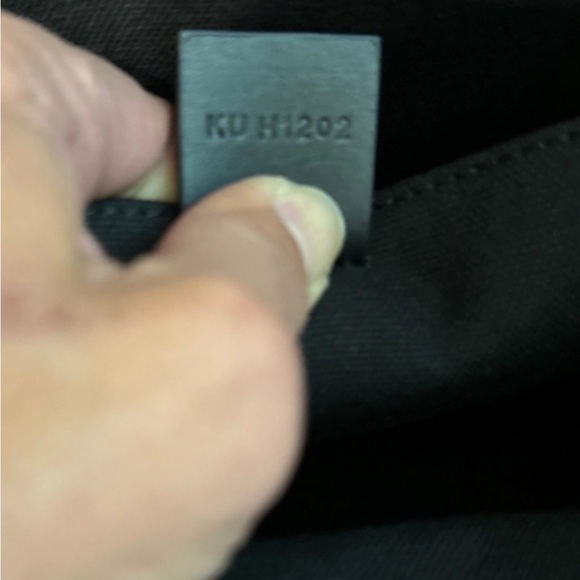 Givenchy handbag - Picture 6 of 9